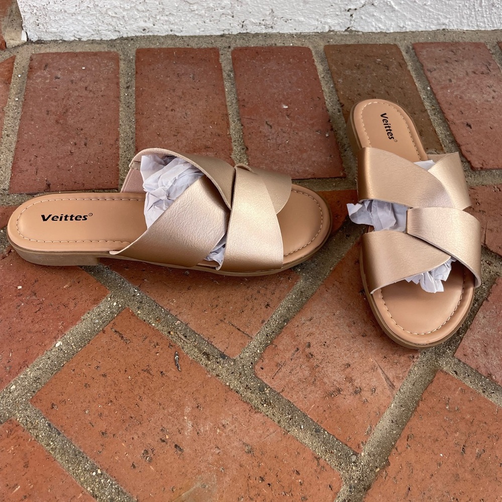 New Slip on Gold Slides Sandals Flip Flops Sz 9.5 Womens